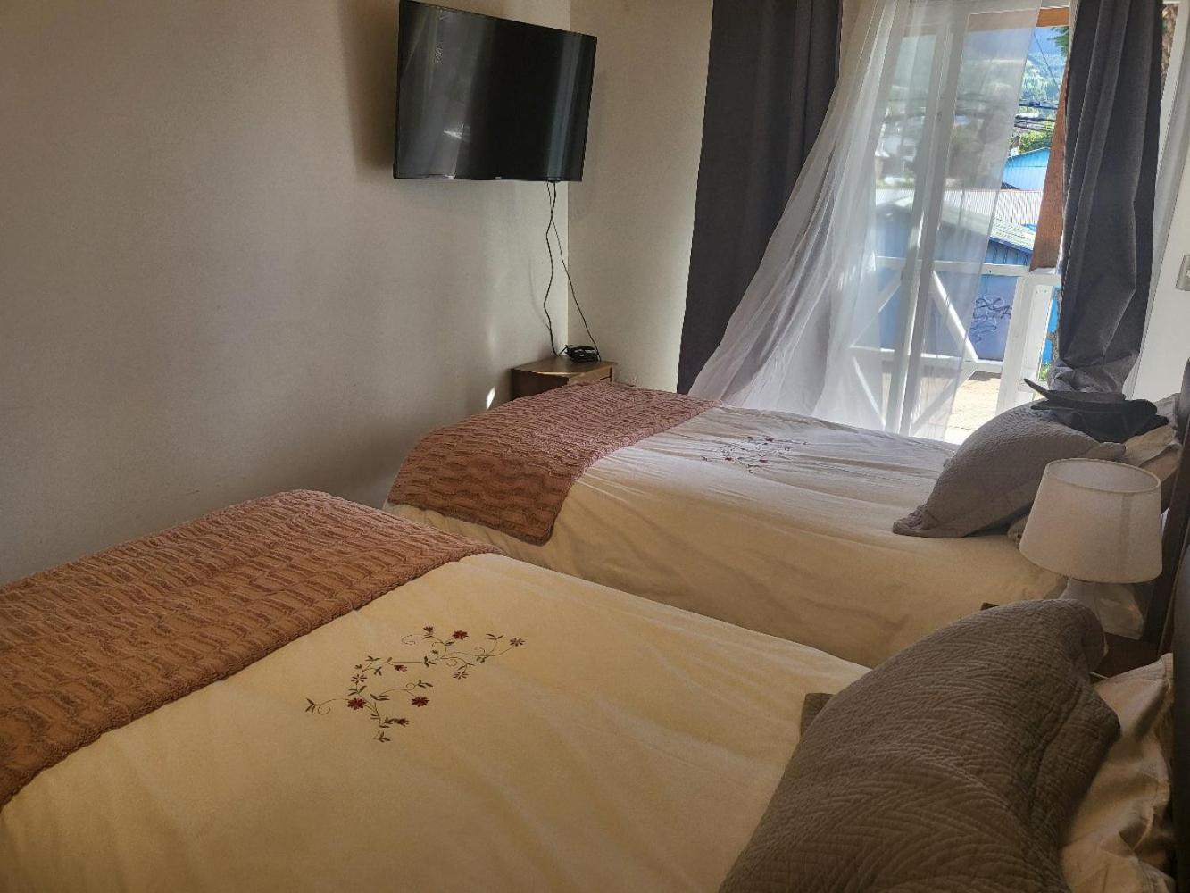 Hostal Uruz Coyhaique Eksteriør billede